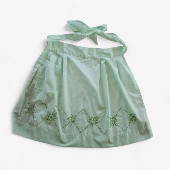 Set of Two Vintage MCM Cross Stitched Pastel Green Blue Embroidered Half Aprons - Picture 3 of 8
